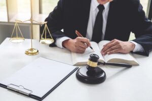 living trust lawyer in Naperville, IL