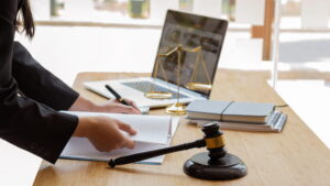 commercial litigation lawyer in Chicago, IL